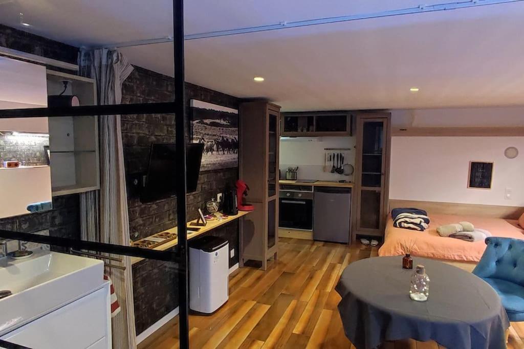 Studio Paisible Et Balneo Vezin-le-Coquet Exterior foto